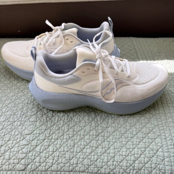 Saucony "Surge 3" Size 10 - Picture 1 of 4